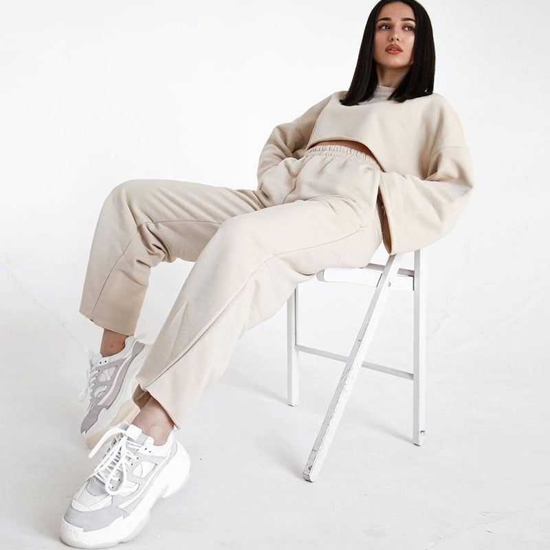 Elegant two-piece lounge set for women with a loose top and high-waisted pants Chic and Style