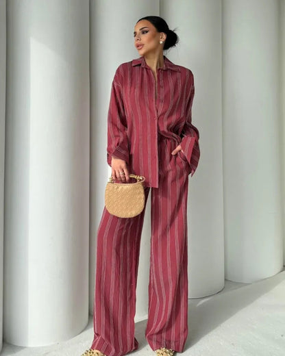 Striped lounge set for women with wide pants and loose blouse Chic und Stil
