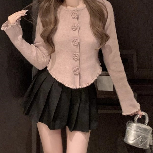 Dames élégante cardigan avec des détails de boutons floraux Chic und Stil