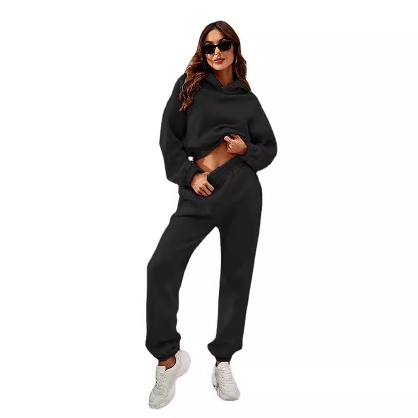 Comfortable women's sweatpants with hood and gathers Chic and Style