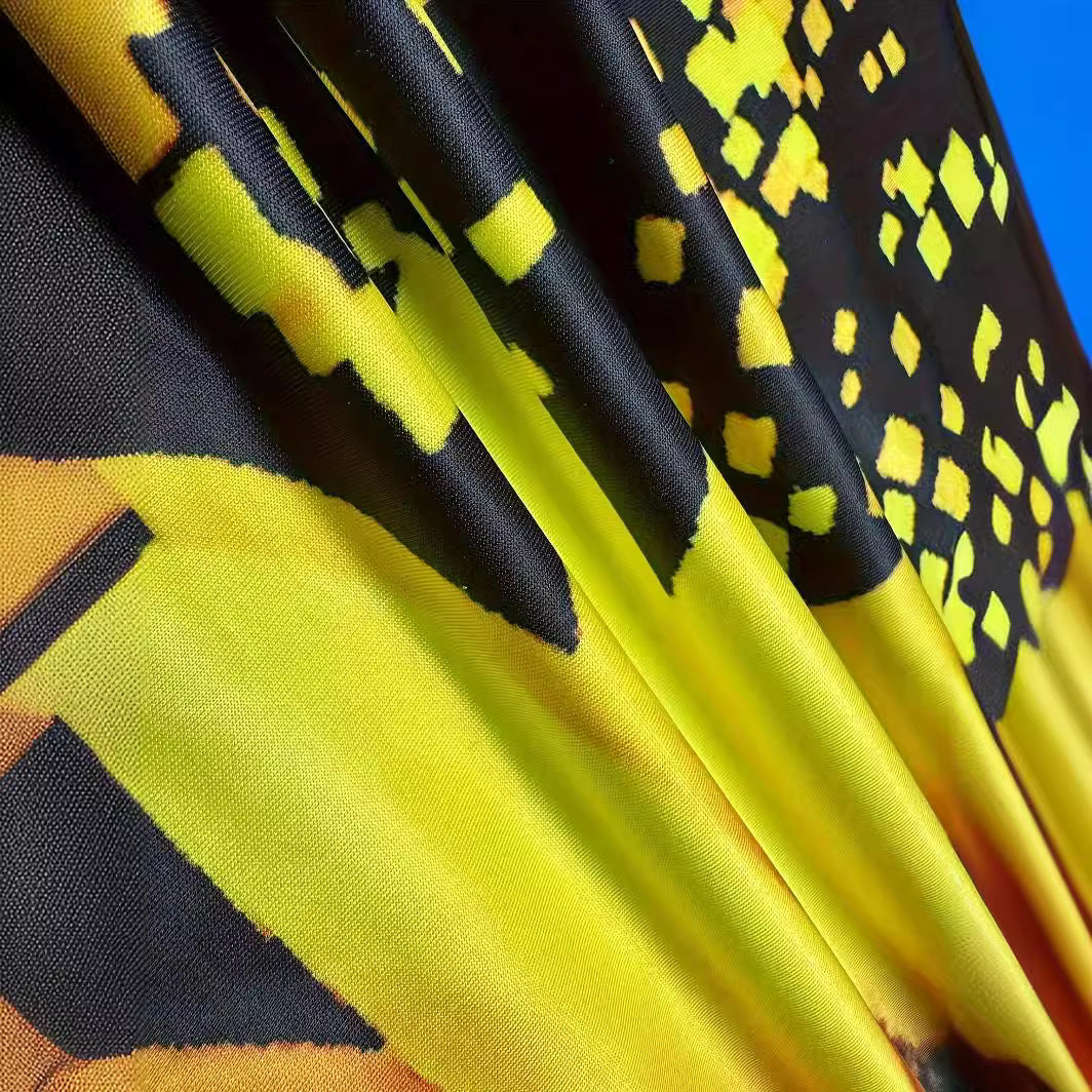 Robe maxi femme avec motif de tournesol coloré et poches pratiques Chic und Stil