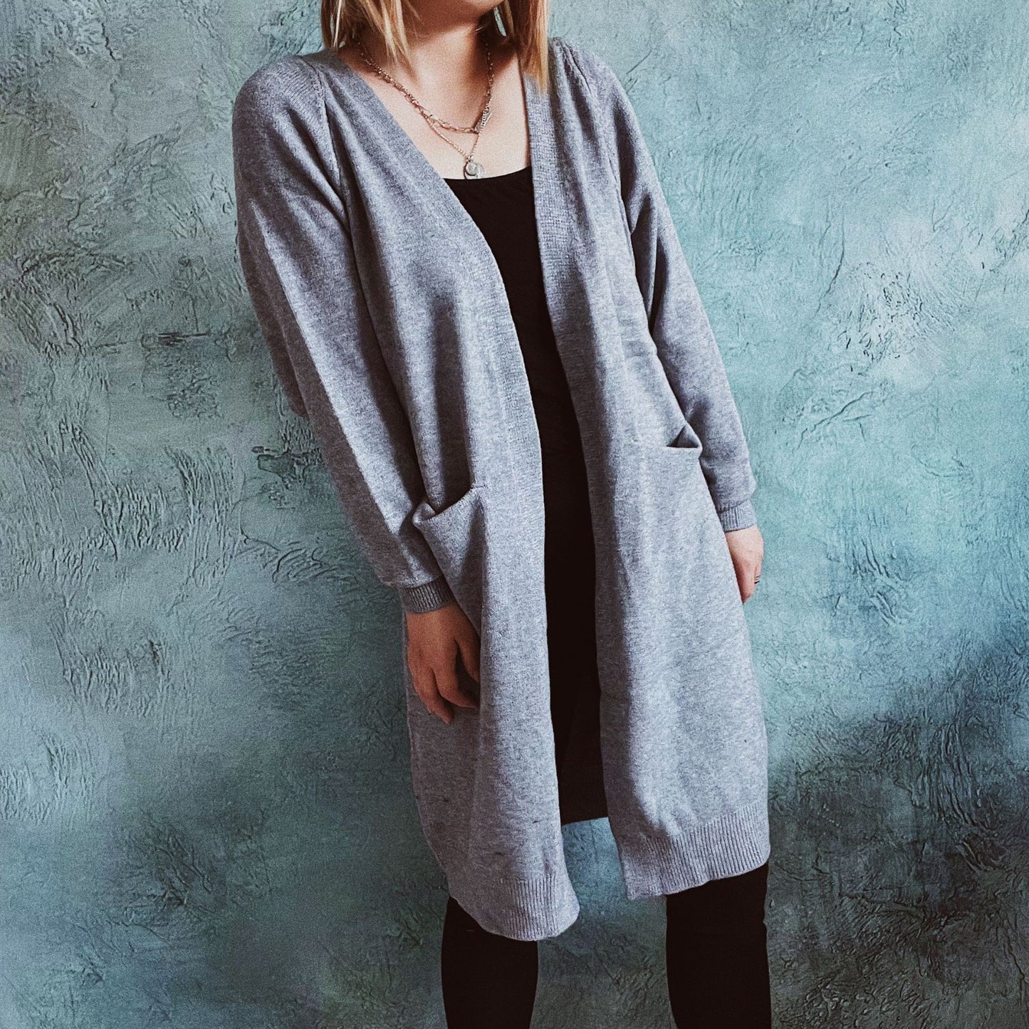 Dames cardigan décontracté à décolleté plongeant et poches pratiques Chic und Stil