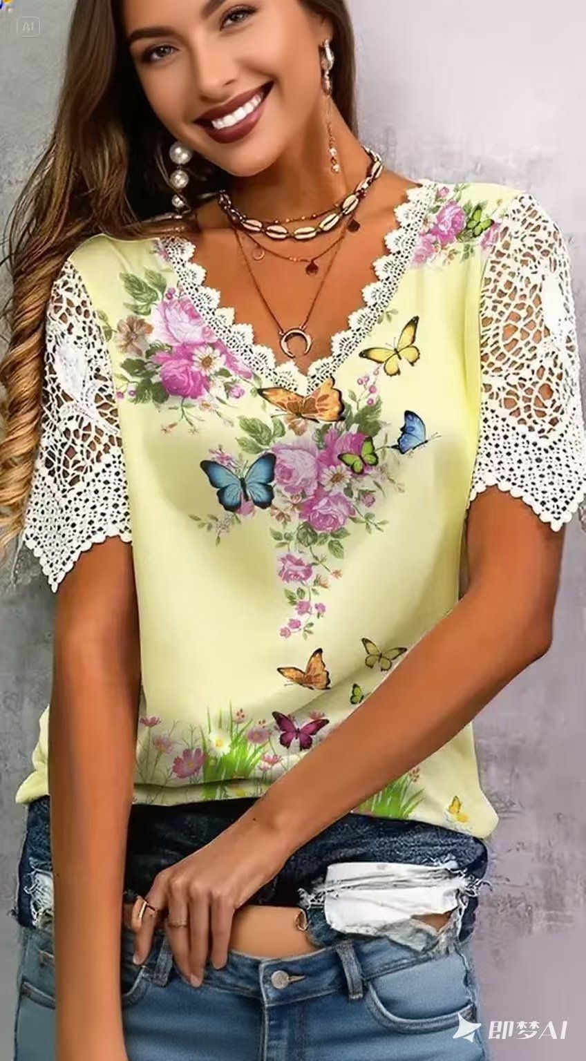 Blouse femme avec dentelle florale et imprimé papillon ludique Chic und Stil