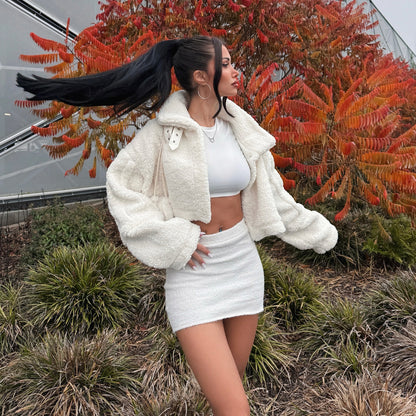 Dames Fleece Jacket avec coupe cropped et boutons amovibles Chic und Stil