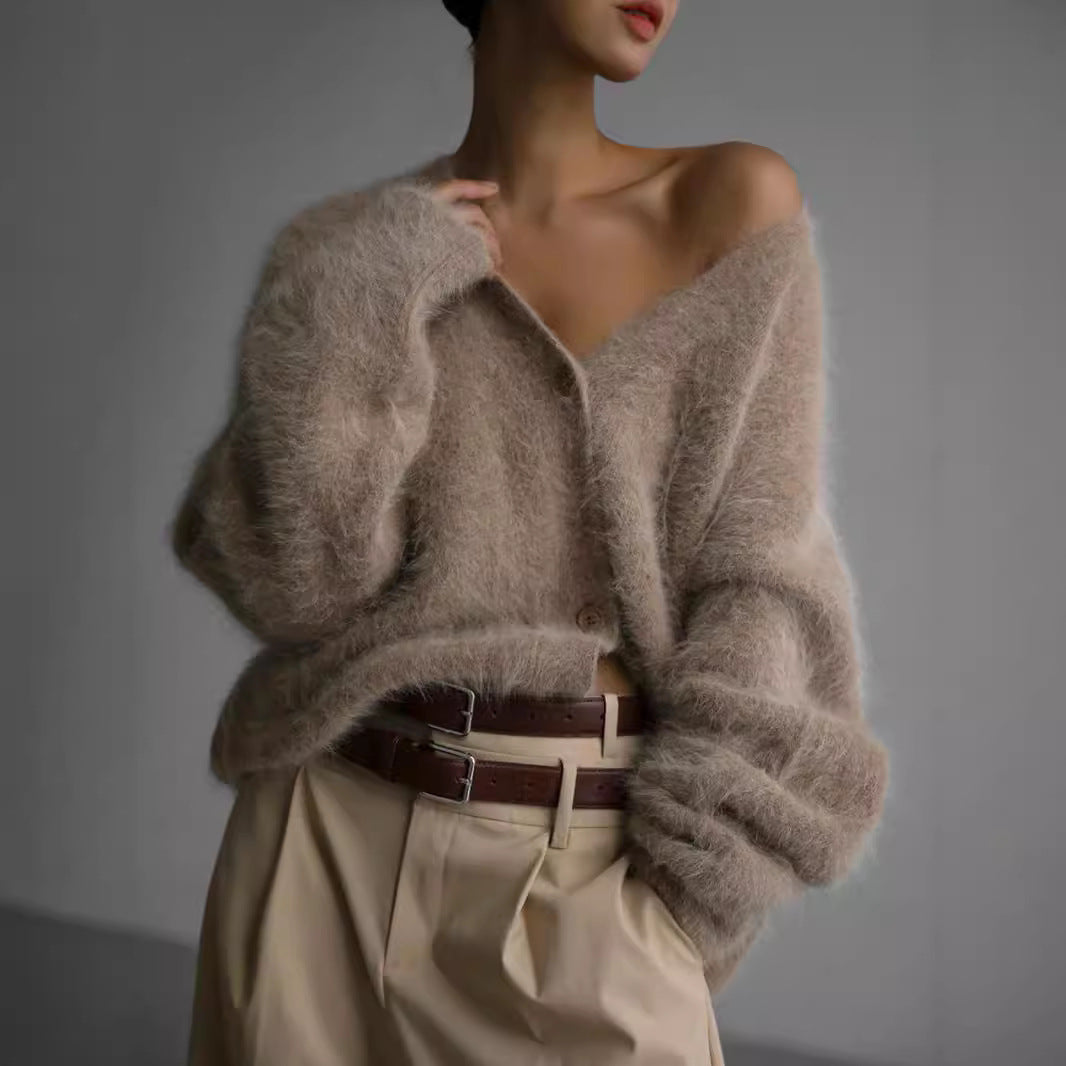 Dames doux cardigan en tricot avec une proportion de mohair luxueux et coupe décontractée Chic und Stil