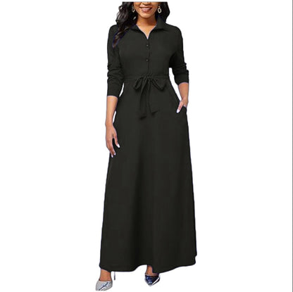Robe maxi pour femmes avec col de chemise chic et ceinture à la taille Chic und Stil