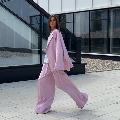 Oversized jacket for women with wide sleeves and matching pants Chic und Stil
