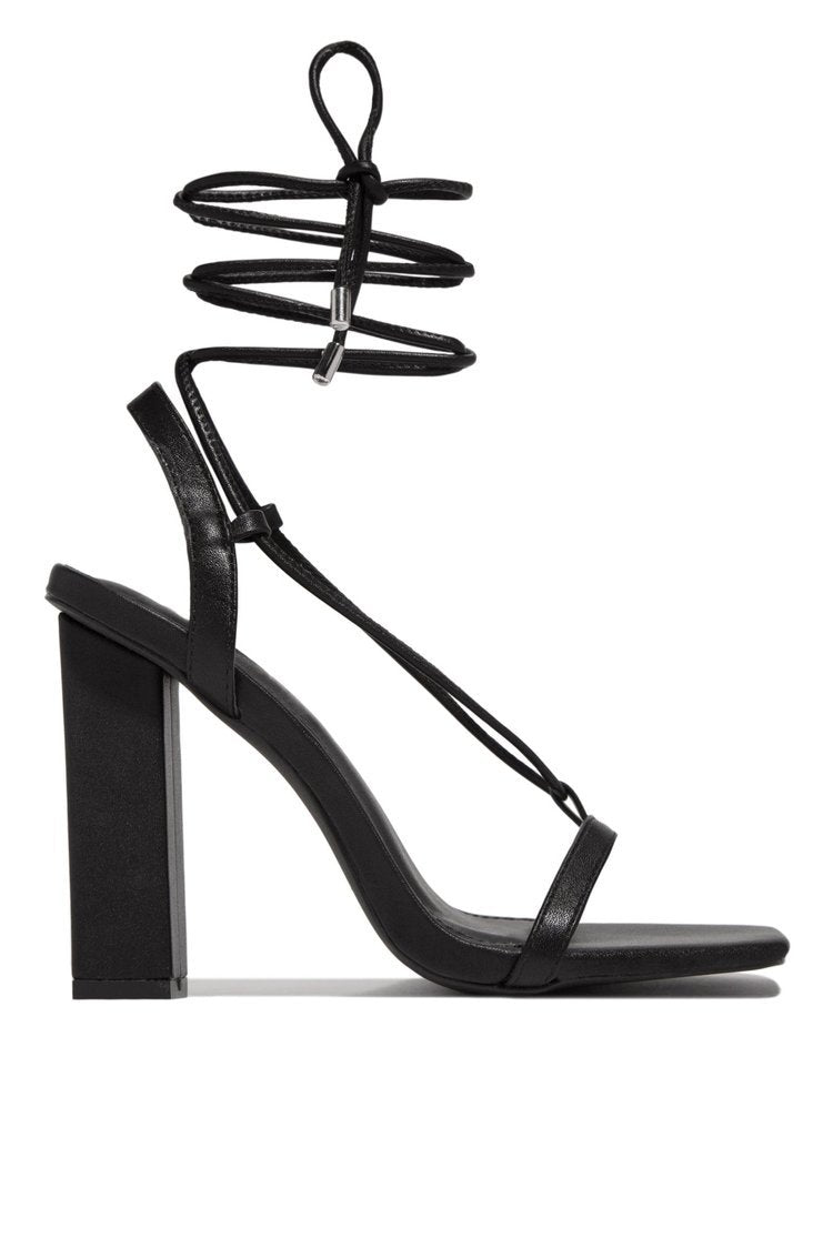 Dames Élégantes Sandales à Talons Hauts avec Des Sangles Multifonctionnelles Chic und Stil