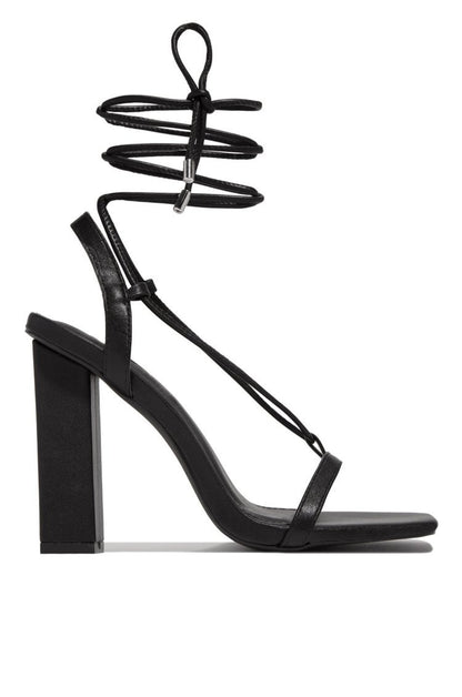 Dames Élégantes Sandales à Talons Hauts avec Des Sangles Multifonctionnelles Chic und Stil