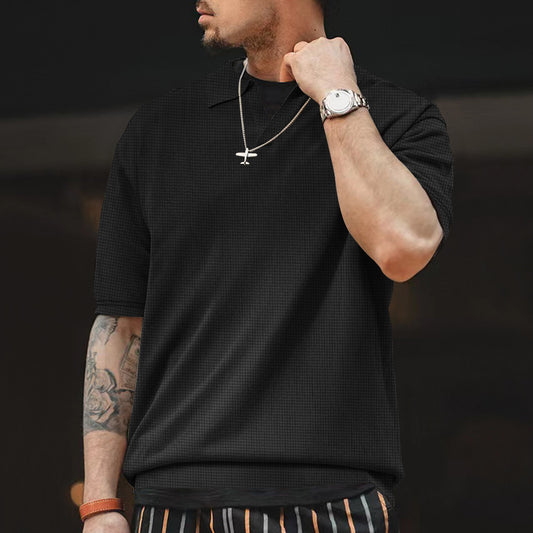 Polo décontracté pour hommes à manches courtes avec design texturé et col à la mode Chic und Stil