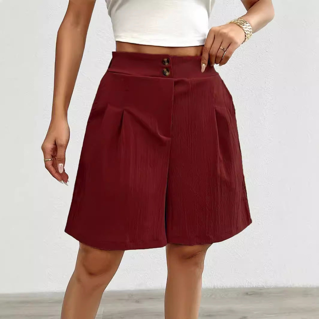 High-waisted satin shorts for women with double button closure and pleats Chic und Stil