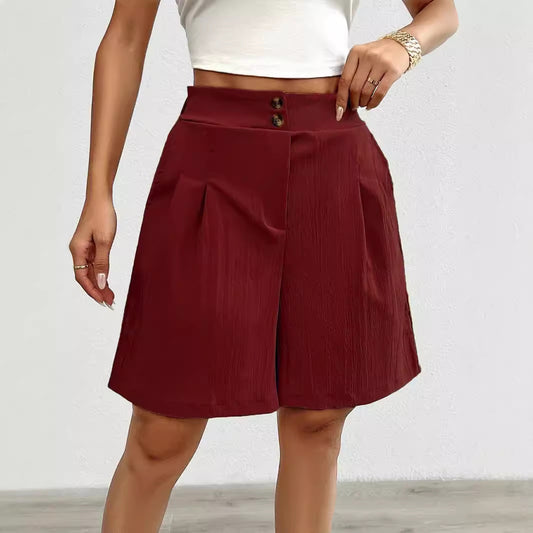 High-waisted satin shorts for women with double button closure and pleats Chic und Stil