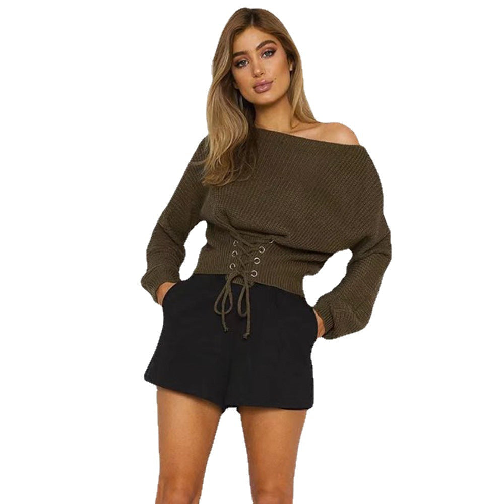 Pull-over court en tricot pour femmes avec des détails frangés et un laçage décoratif Chic und Stil