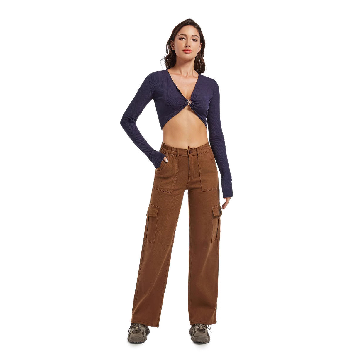 Casual style cargo pants for women with practical side pockets Chic and Style