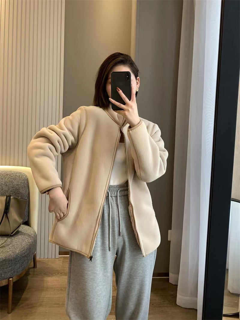 Veste en polaire pour femmes avec col haut et zip intégral Chic & Stil