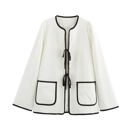 Casual work jacket for women with practical button detail and trendy pockets Chic und Stil