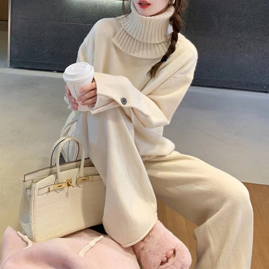 Pull en tricot confortable pour femmes avec col montant et détails d'épaules Chic und Stil