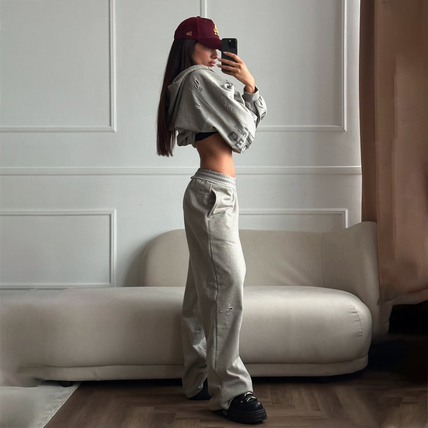 Women's sporty tracksuit set with hoodie and comfortable jogger pants Chic und Stil