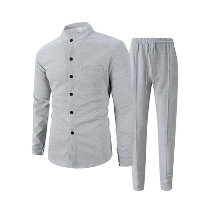 Costume de nuit confortable pour hommes avec haut respirant et pantalons élastiques Chic und Stil