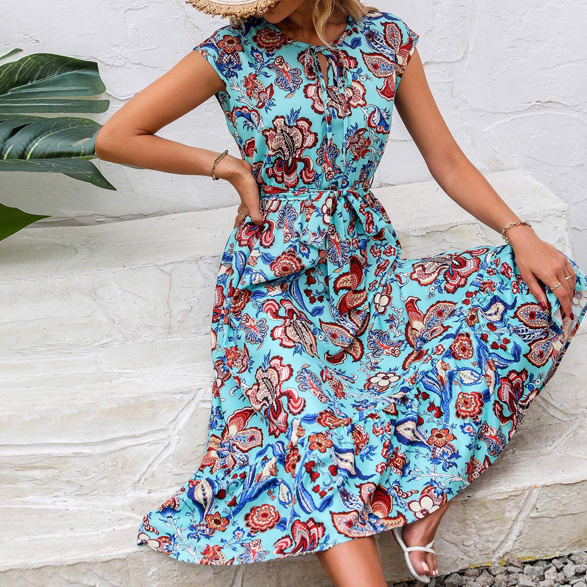 Robe maxi pour femmes avec détails en volants et ceinture à la taille Chic und Stil
