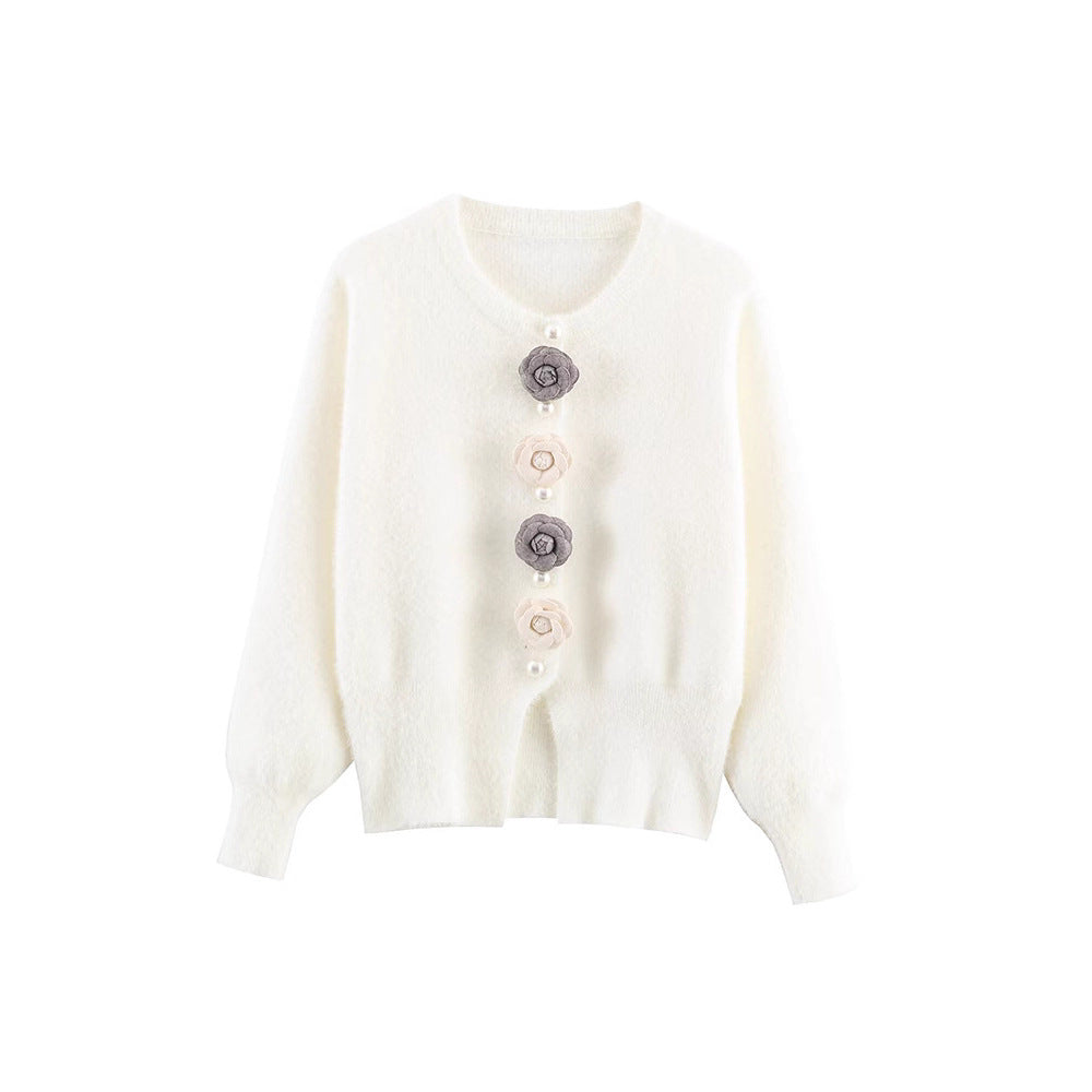 Dames cardigan douillet avec des détails floraux élégants Chic und Stil