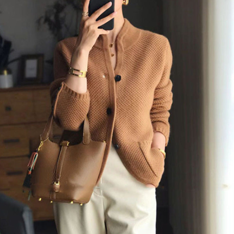 Cardigan pour femmes avec design structuré et poches pratiques Chic und Stil