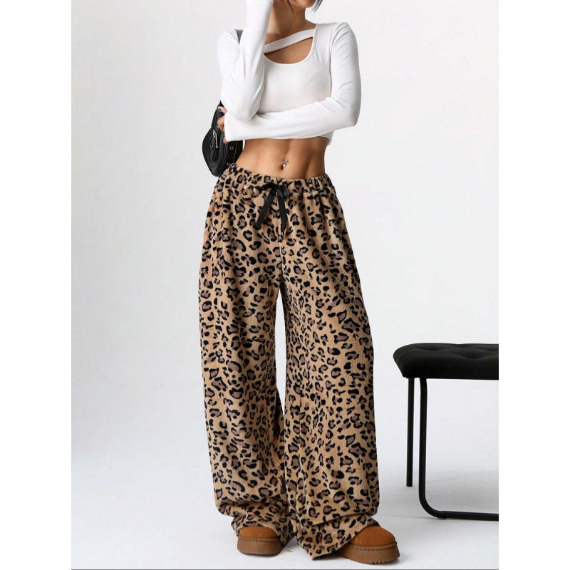 Comfortable women's pants with leopard print Chic and Style