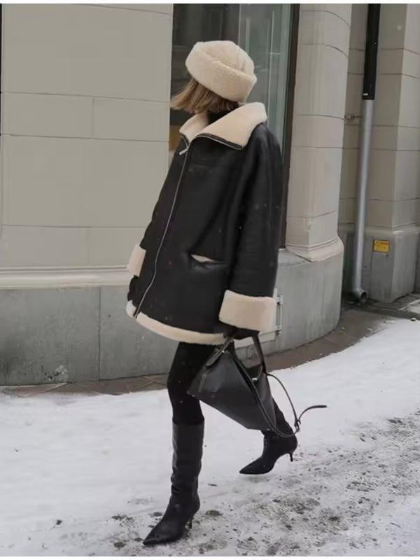 Faux fur jacket for women with full zip and comfortable pockets Chic and Style