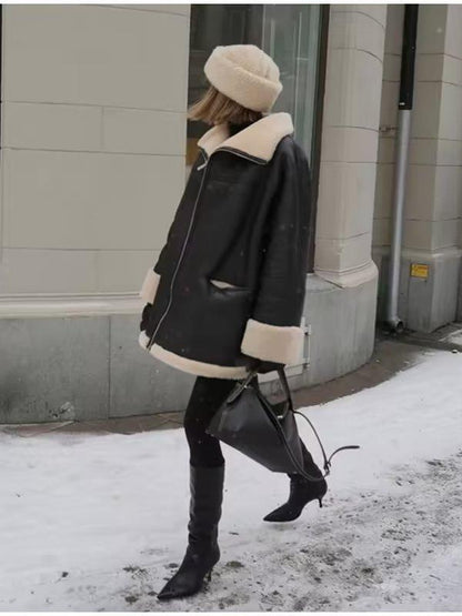 Faux fur jacket for women with full zip and comfortable pockets Chic and Style