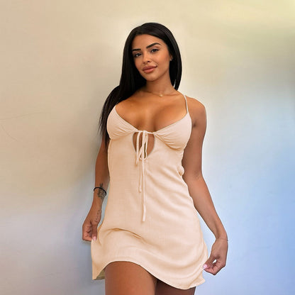 Robe mini à liens flirty Chic und Stil pour femmes
