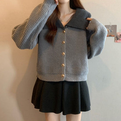 Dames cardigan avec col vintage et grands détails de bouton Chic und Stil