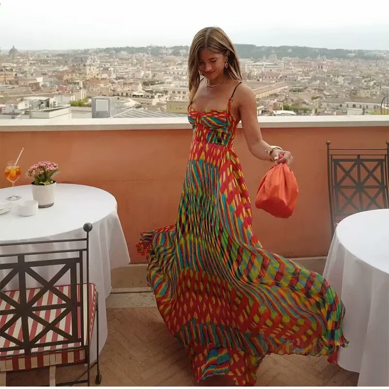 Robe maxi pour dames avec motif géométrique accrocheur et bretelles spaghetti réglables Chic und Stil