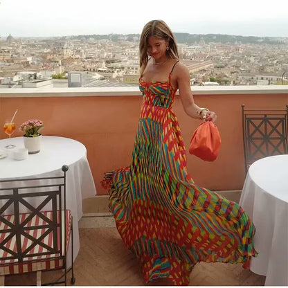 Robe maxi pour dames avec motif géométrique accrocheur et bretelles spaghetti réglables Chic und Stil