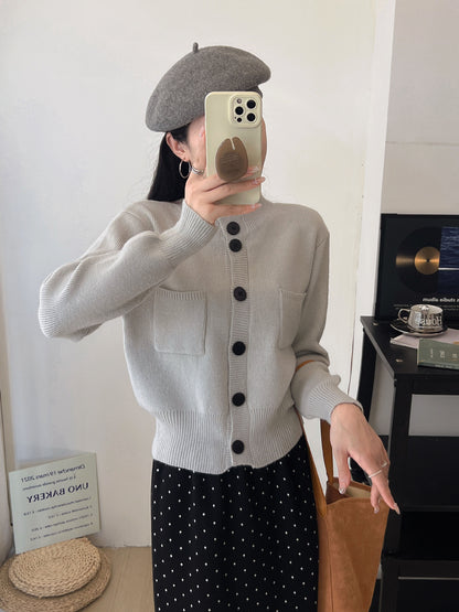 Dames Pull long tendance avec poches pratiques et fermeture à boutons Chic und Stil