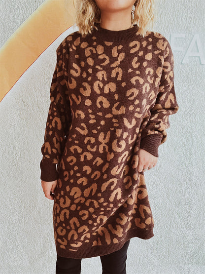 Robe en grosse maille pour dames avec un motif léopard moderne Chic und Stil