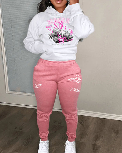 Women's hoodie and jogger pants set with creative design Chic und Stil