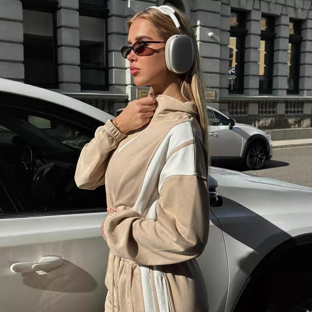 Dames Ensemble de loisirs sportif avec capuche et fermeture éclair Chic und Stil