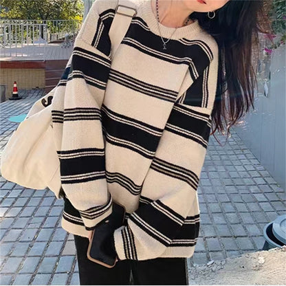 Pull en tricot décontracté pour femmes avec des rayures maritimes et une coupe ample Chic und Stil