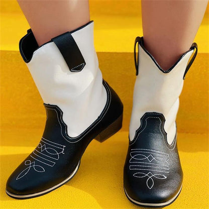 Bottes de cowboy pour femmes avec une broderie riche en détails et une coupe à la mode Chic und Stil