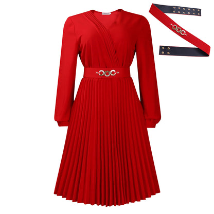 Robe portefeuille plissée pour femmes avec ceinture et élégante broche Chic und Stil