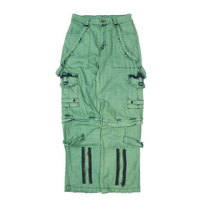 Cargo pants for women with practical multifunctional pockets and sturdy material Chic and Style
