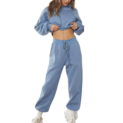 Casual and modern hooded top for women with comfortable jogging pants Chic and Style