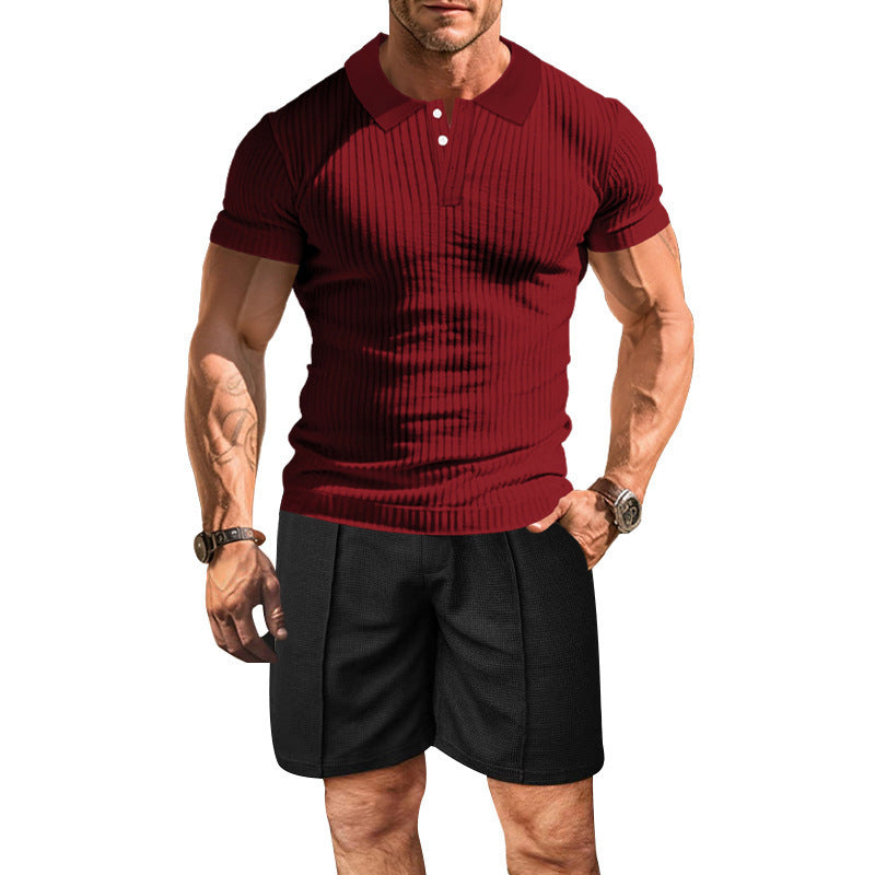 Chemise polo courte à manches pour hommes avec un design texturé et un short confortable Chic und Stil