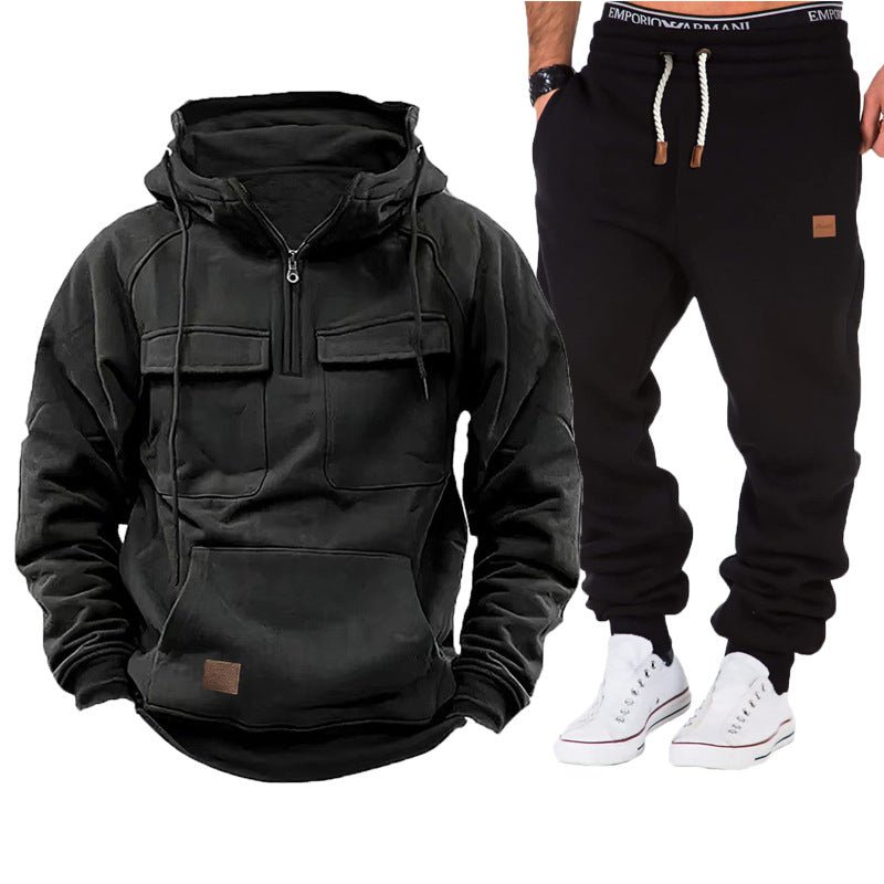 Functional hooded jacket for men with full zip and practical pockets Chic and Style
