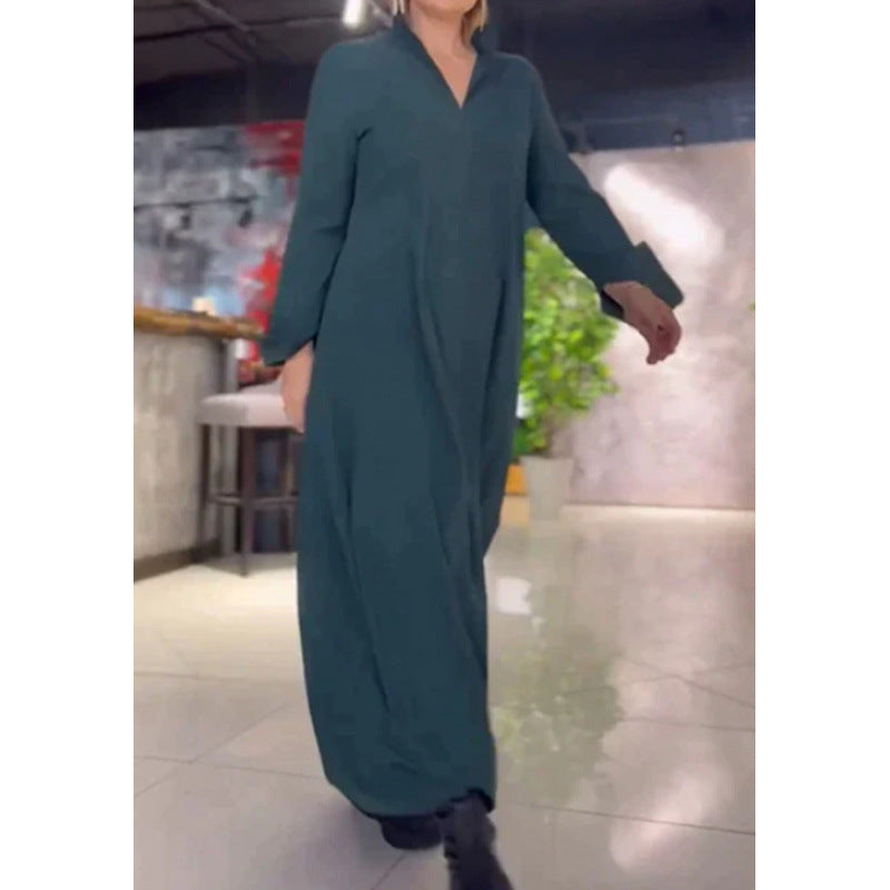 Robe maxi décontractée pour femmes avec un design moderne de chemise et des poches latérales pratiques Chic und Stil