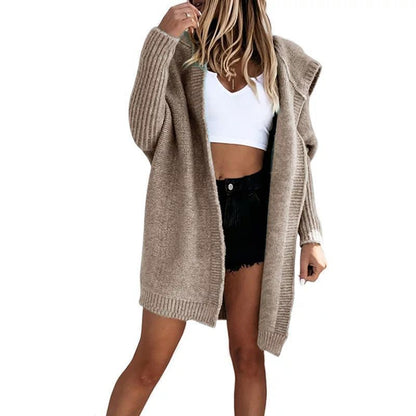 Dames cardigan et tricot doux avec capuche et coupe ample Chic und Stil