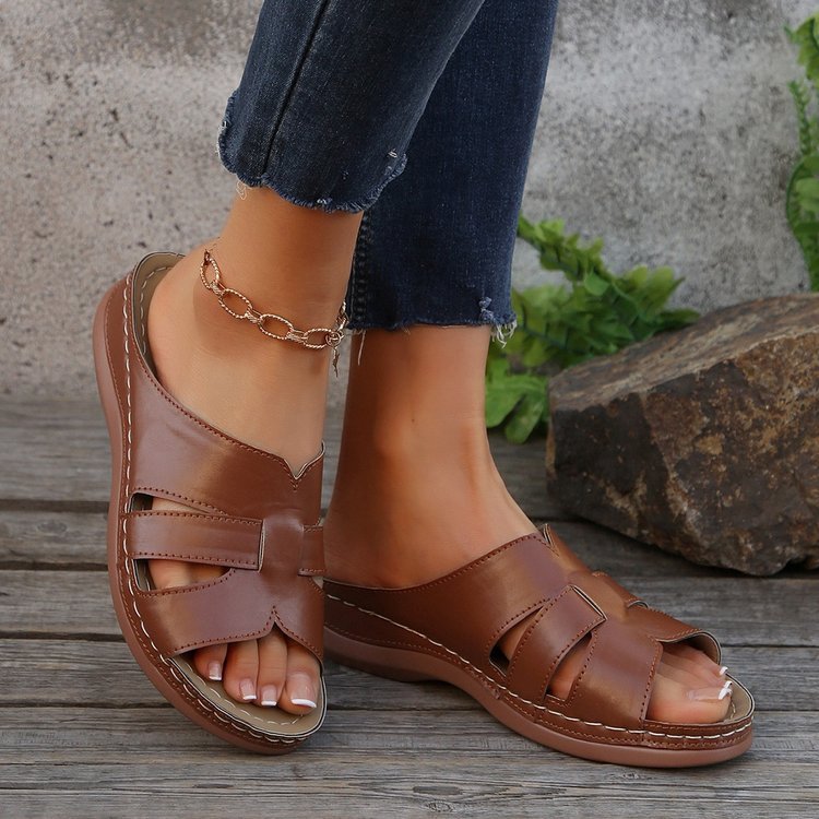 Chaussons confortables pour dames avec semelle ergonomique et bandes tendance Chic und Stil