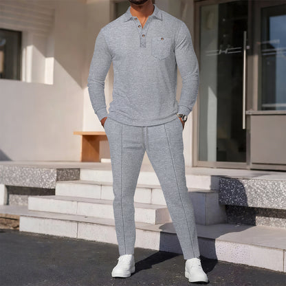 Costume de loisirs élégant pour hommes avec haut structuré et pantalons confortables Chic und Stil