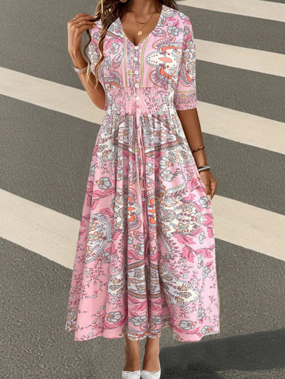 Robe maxi pour dames avec motif floral en paisley et décolleté en V flatteur Chic und Stil