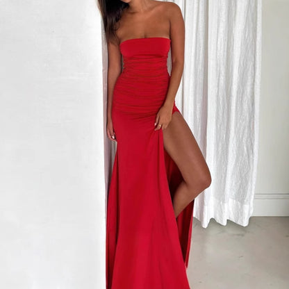 Robe maxi ajustée pour femmes avec un design sans manches et une fente latérale Chic und Stil